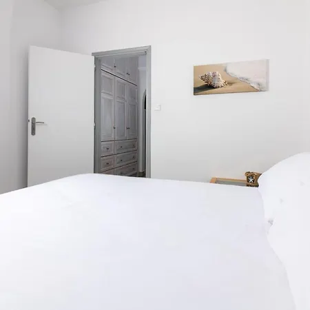 Willa Kosta In Naousa-paros *