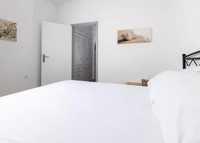 Villa Kosta In Naousa-paros *